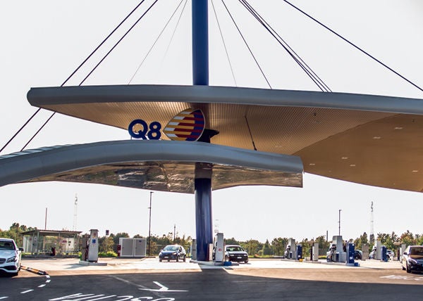 2021 - Nuova flagship station Q8