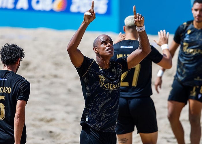 Beach soccer Q8 ad Alghero